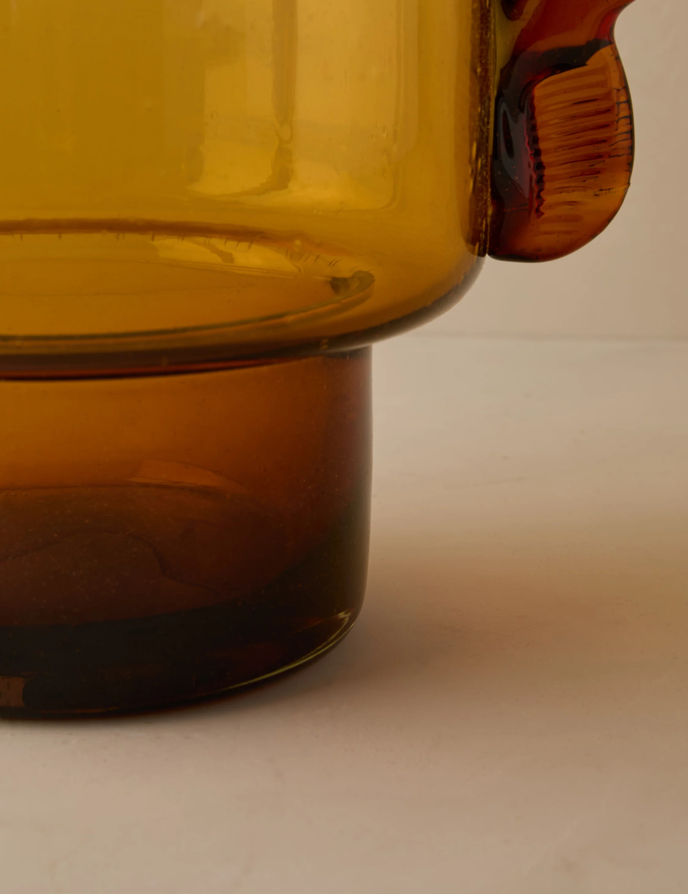 Nora Vase by Meso - Image 8