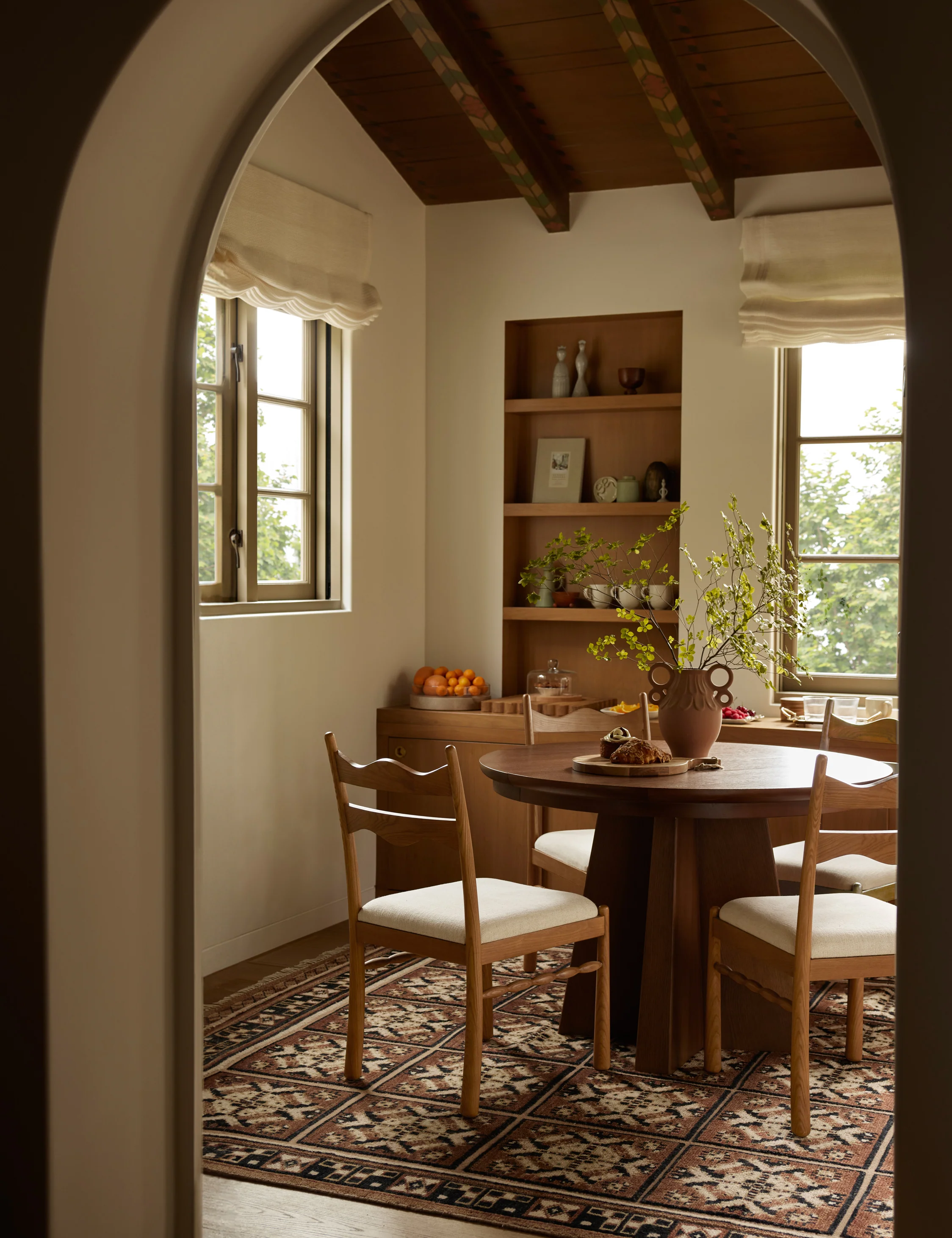 Nycola Extendable Oval Dining Table - Image 18