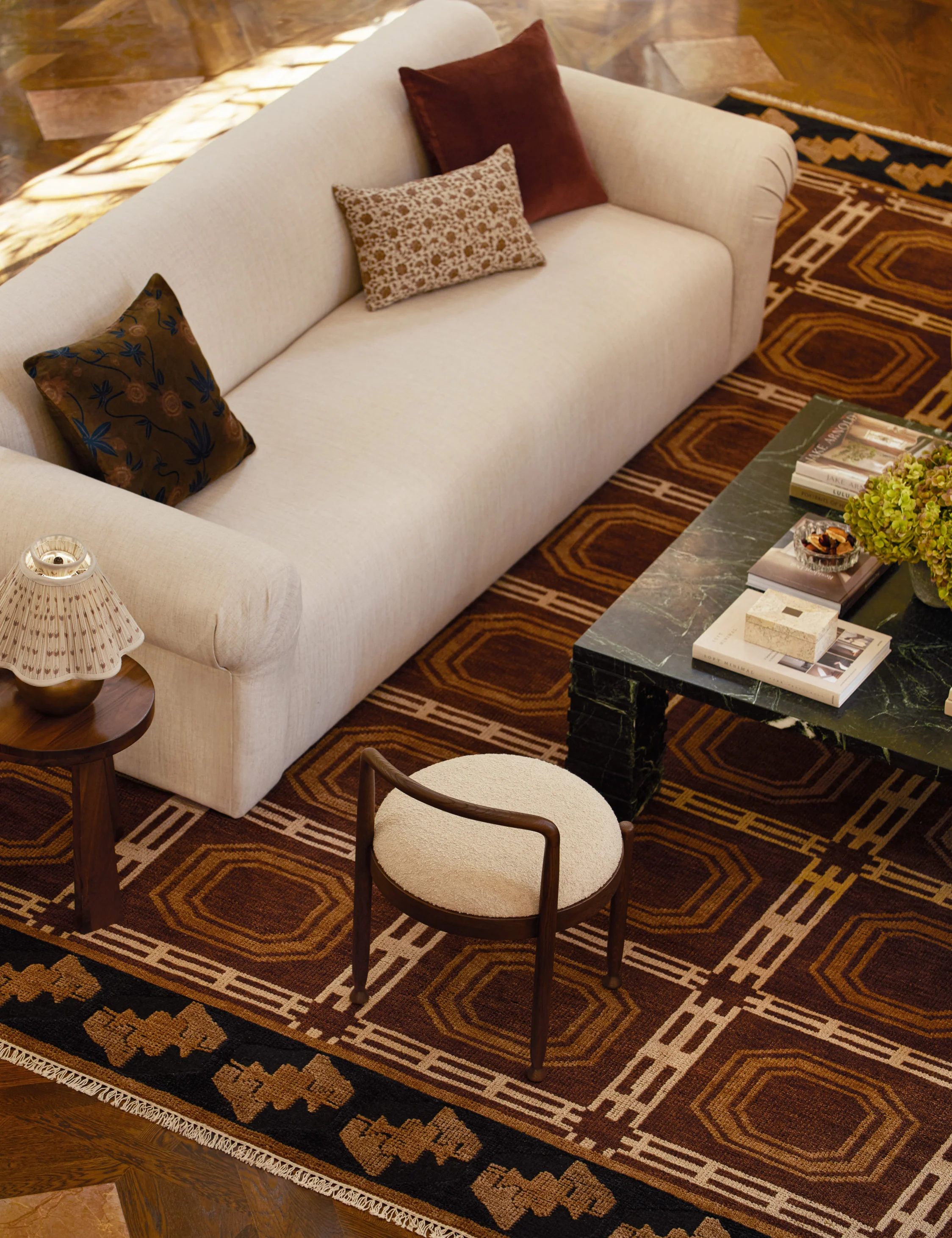 Ozmun Sofa - Image 2