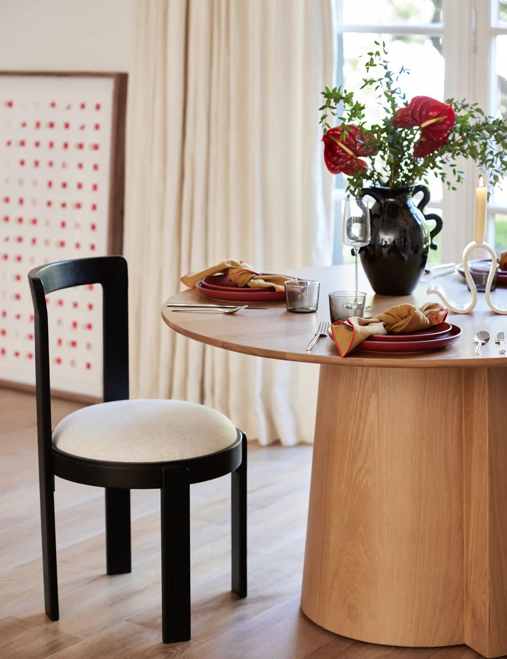 Pau Round Dining Table - Image 4