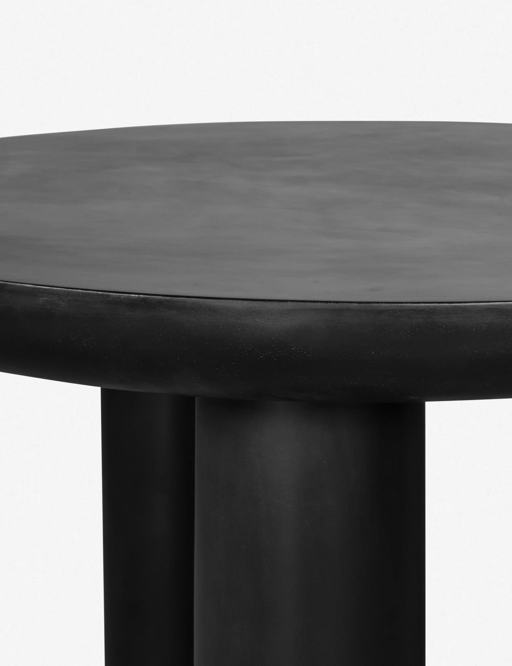 Peagan Indoor / Outdoor Round Dining Table - Image 4