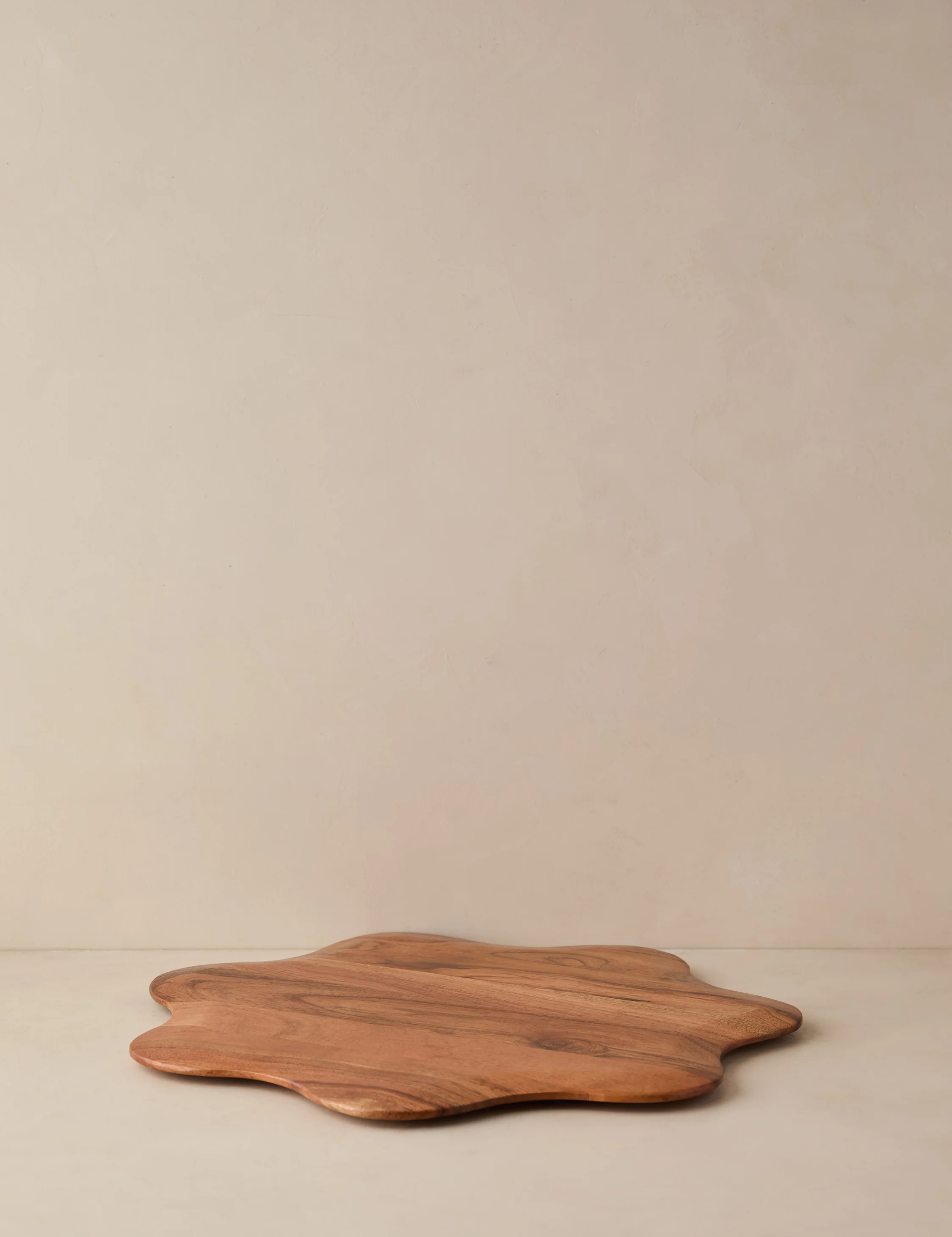 Sari Serving Board by Meso - Image 2