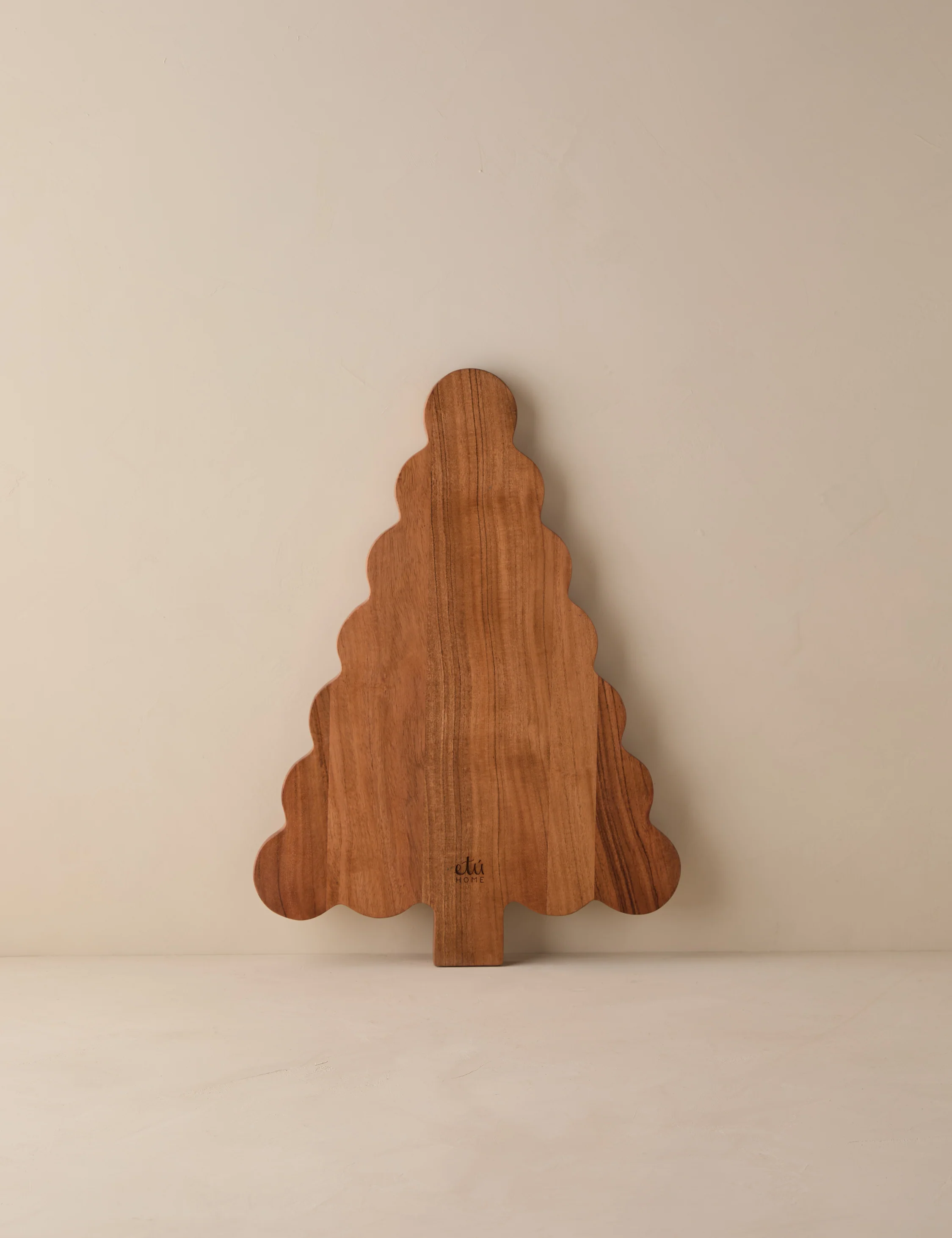 Scalloped Tree Cutting Board by etúHOME - Image 2