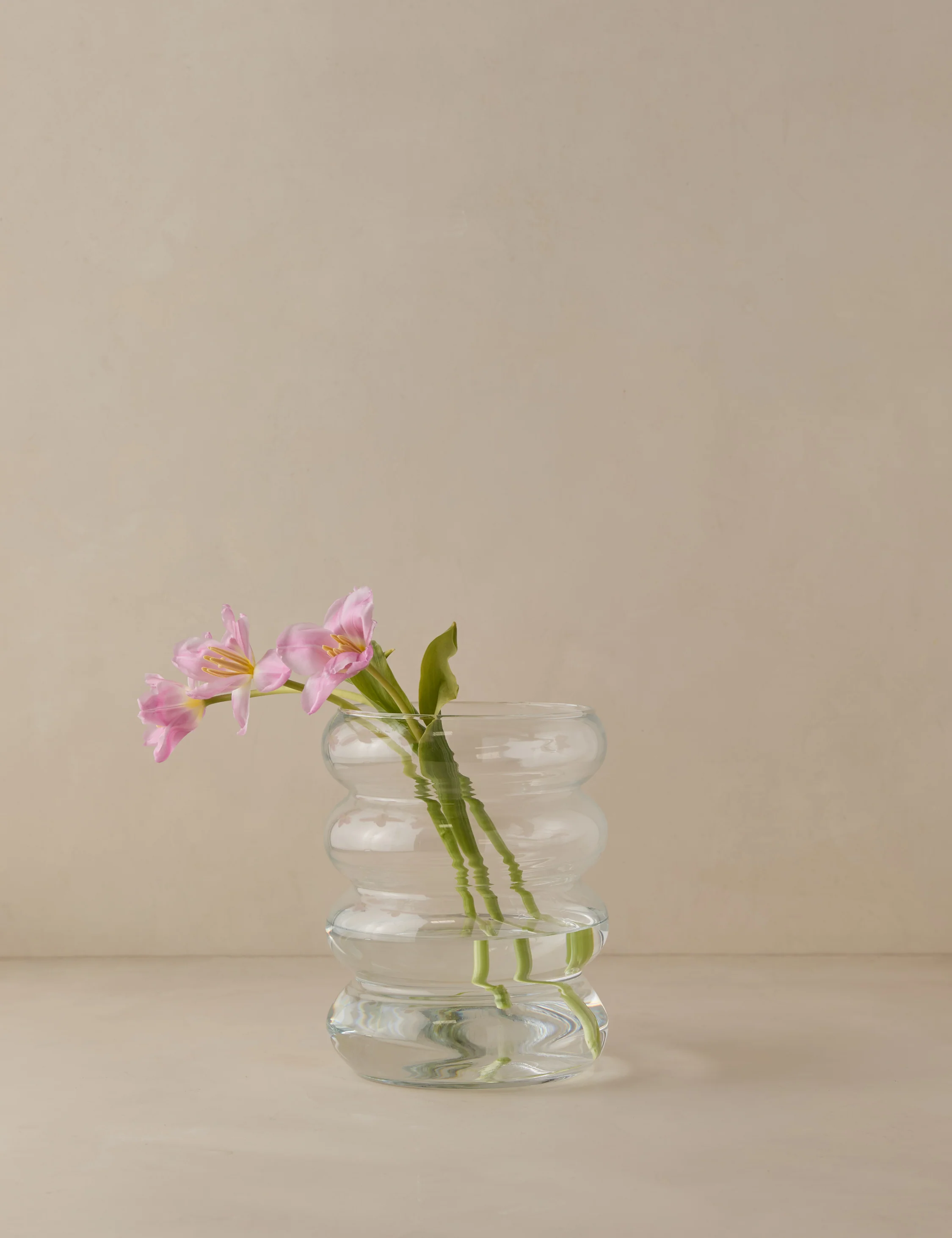 Scalloped Vase by etúHOME - Image 2