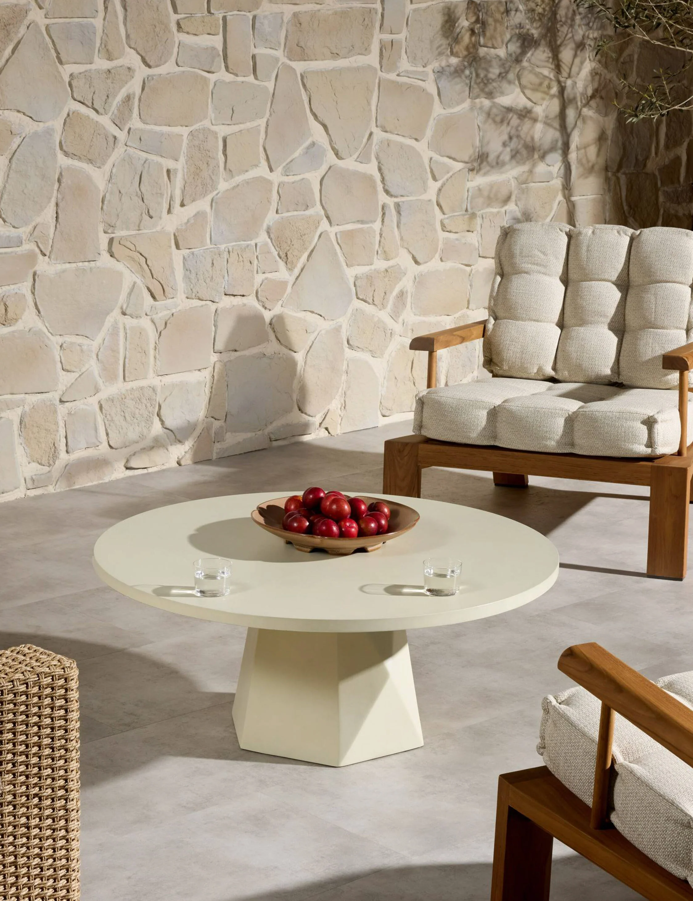 Schuller Indoor / Outdoor Round Coffee Table