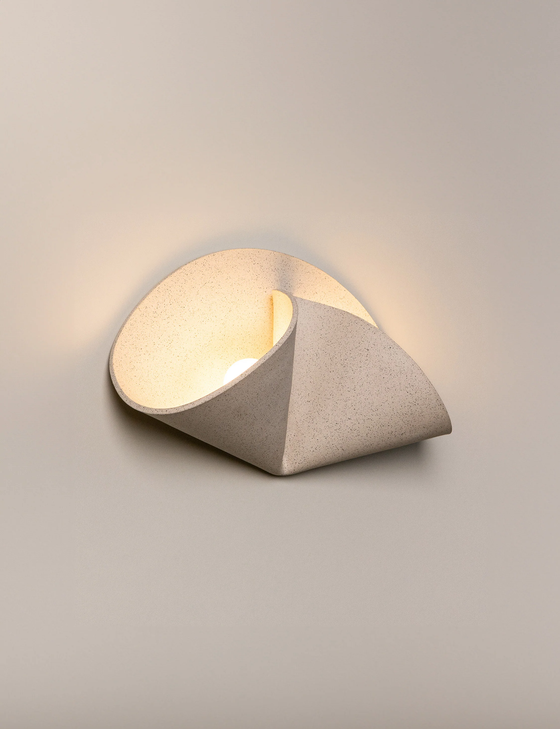 Shado Sconce by SIN - Image 3