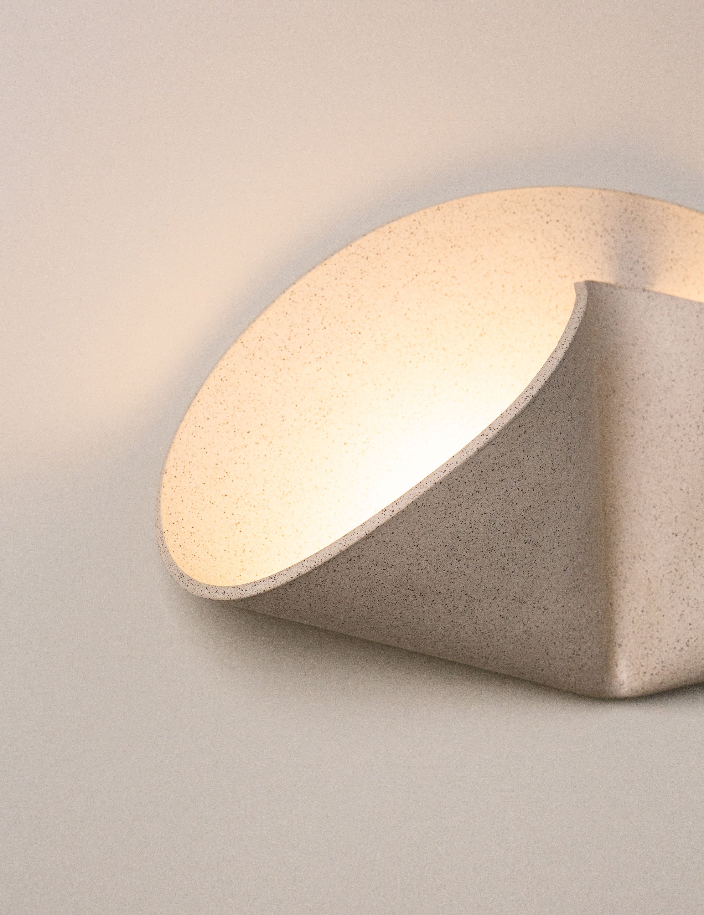 Shado Sconce by SIN - Image 4