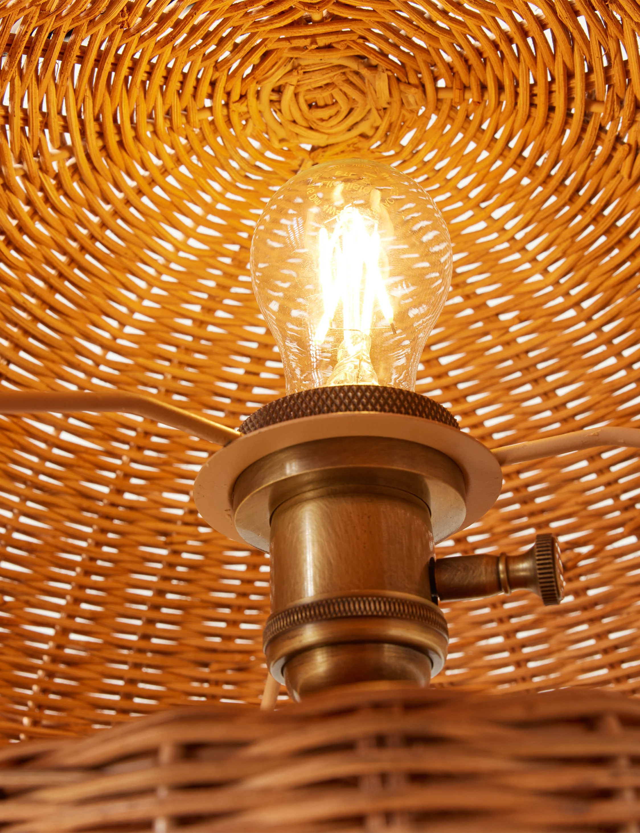 Solveig Table Lamp - Image 3