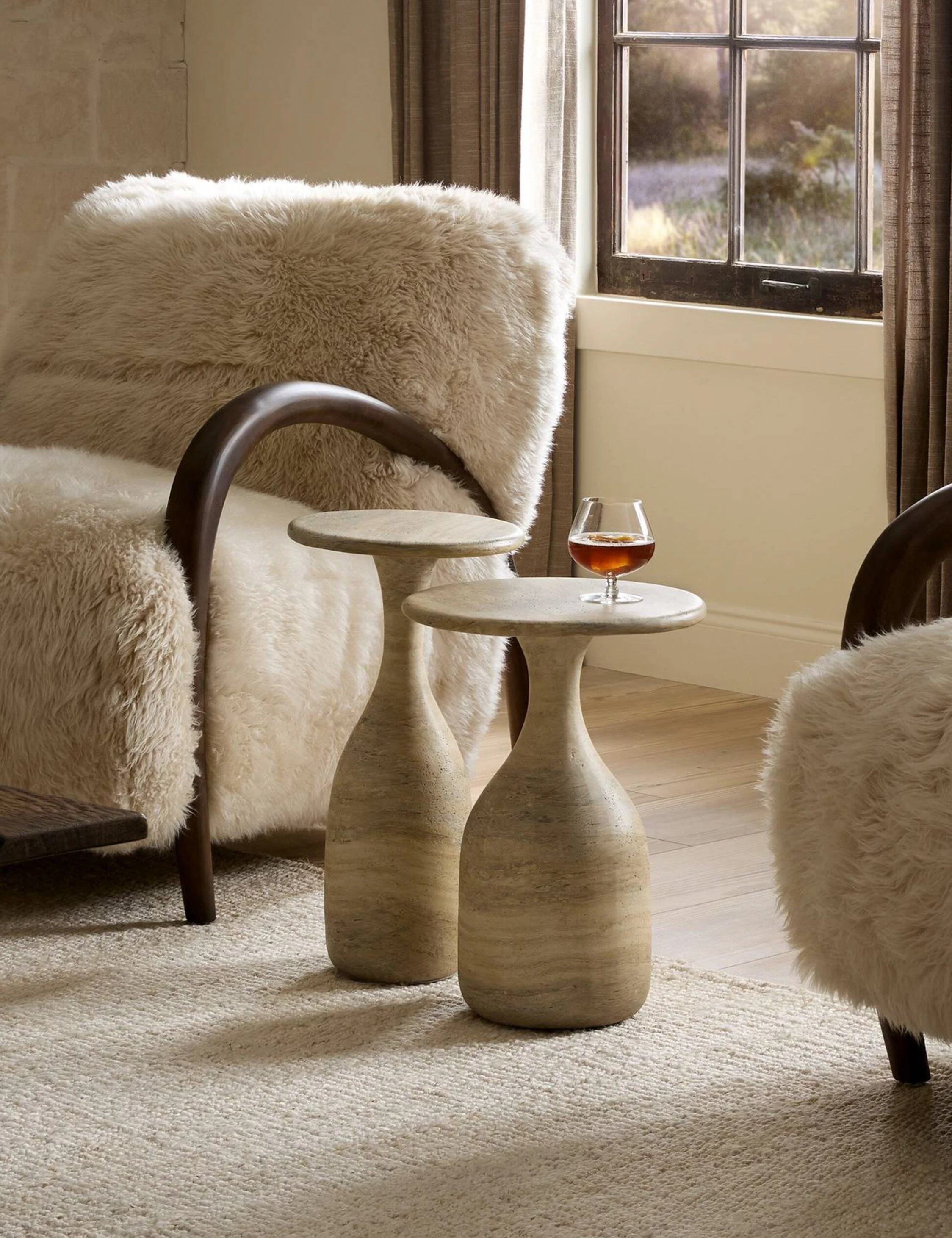 Soteldo Nesting Round Side Tables (Set of 2) - Image 2