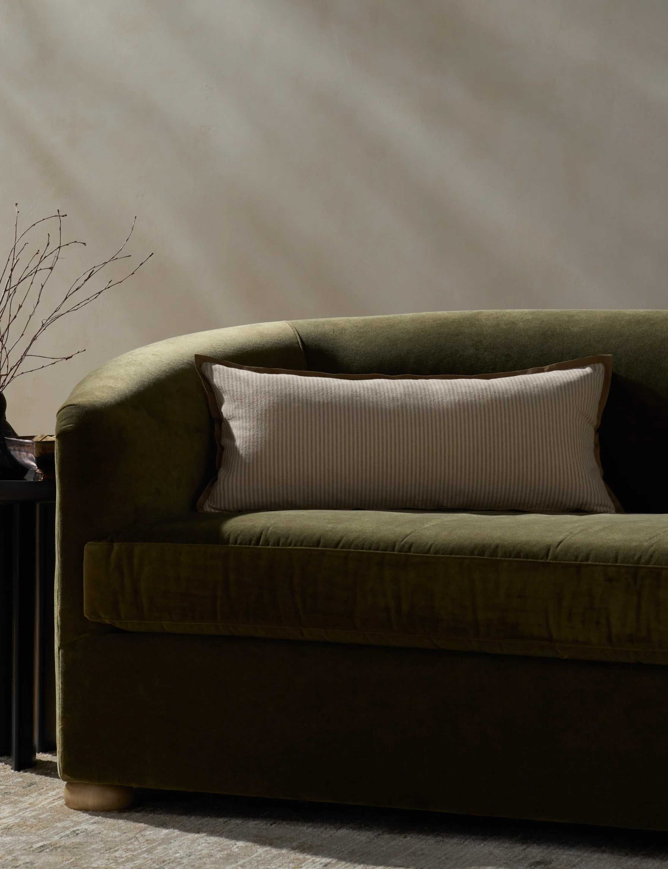 Sullivan Pillow by Jeremiah Brent x Loloi - Image 9
