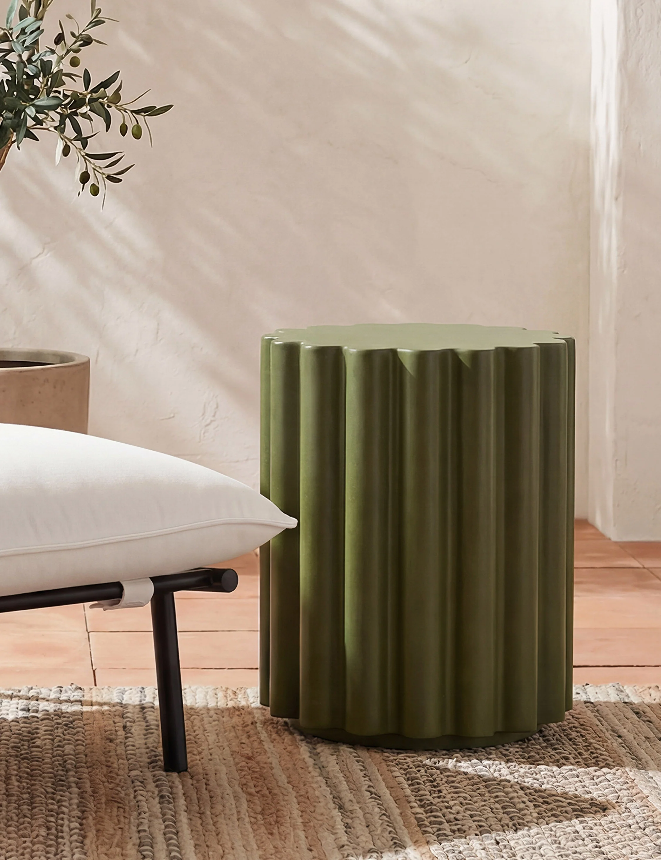 Telford Round Indoor / Outdoor Side Table - Image 4