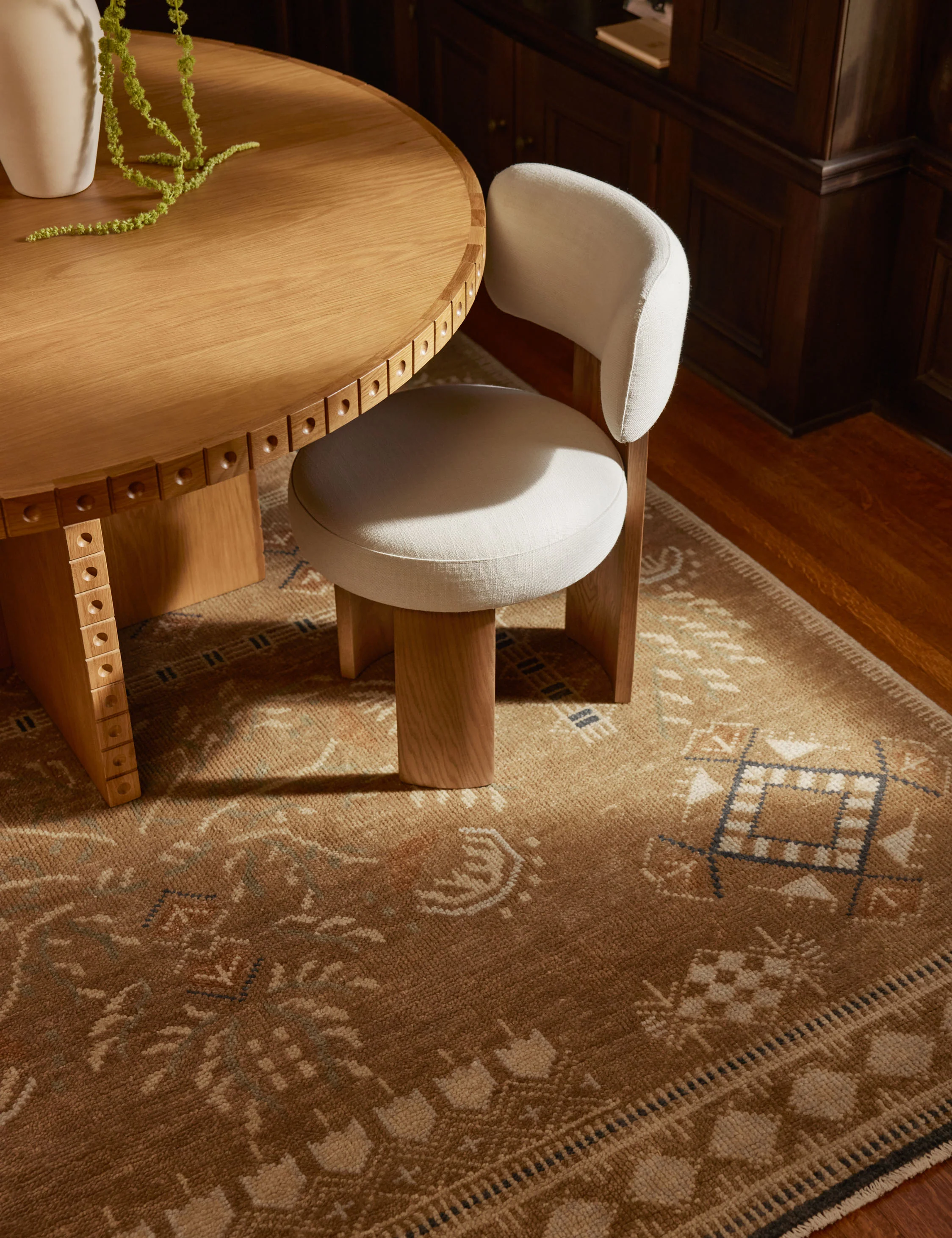 Theda Hand-Knotted Wool Rug