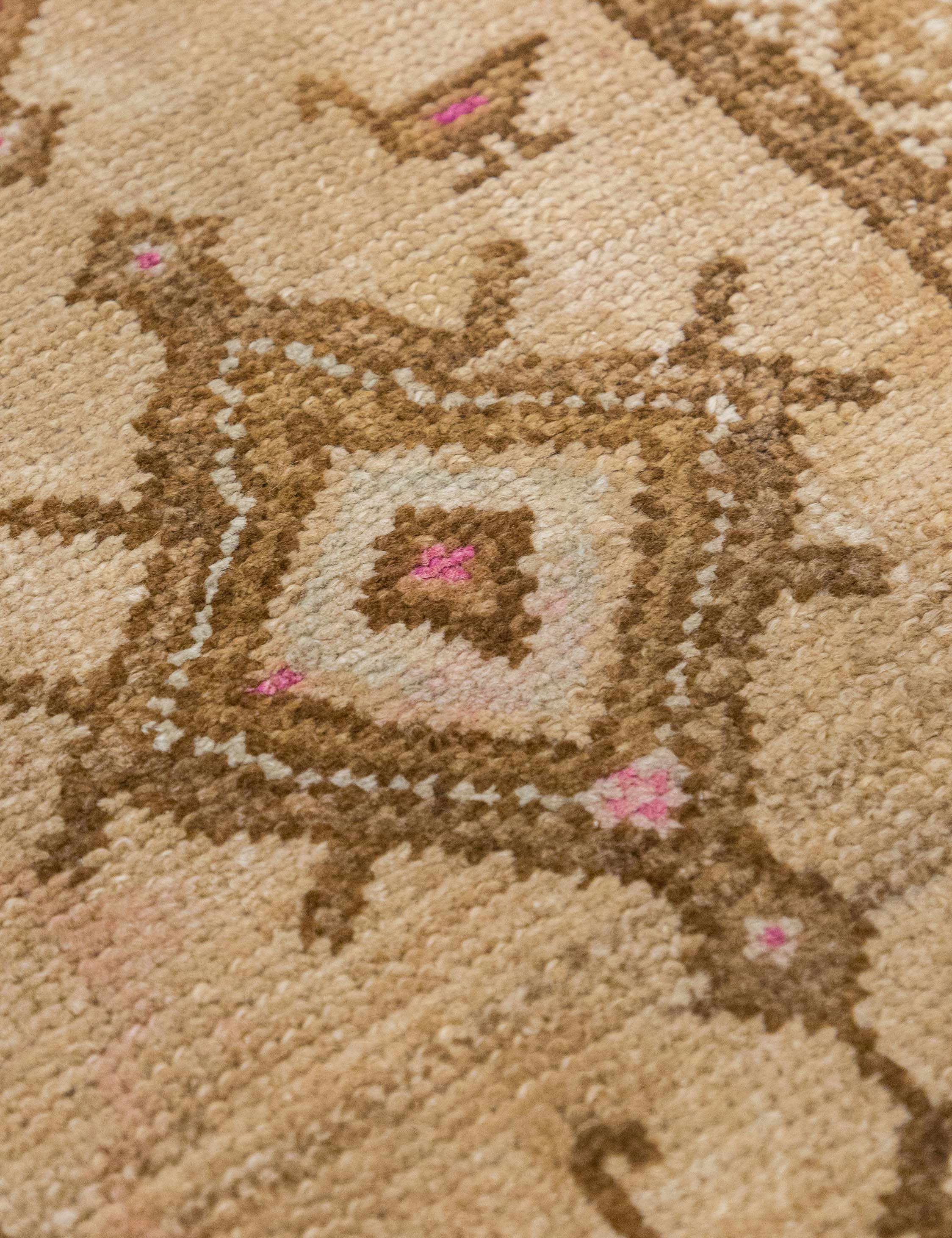 Vintage Turkish Hand-Knotted Wool Mini Rug No. 311, 1'5" x 3'2" - Image 3