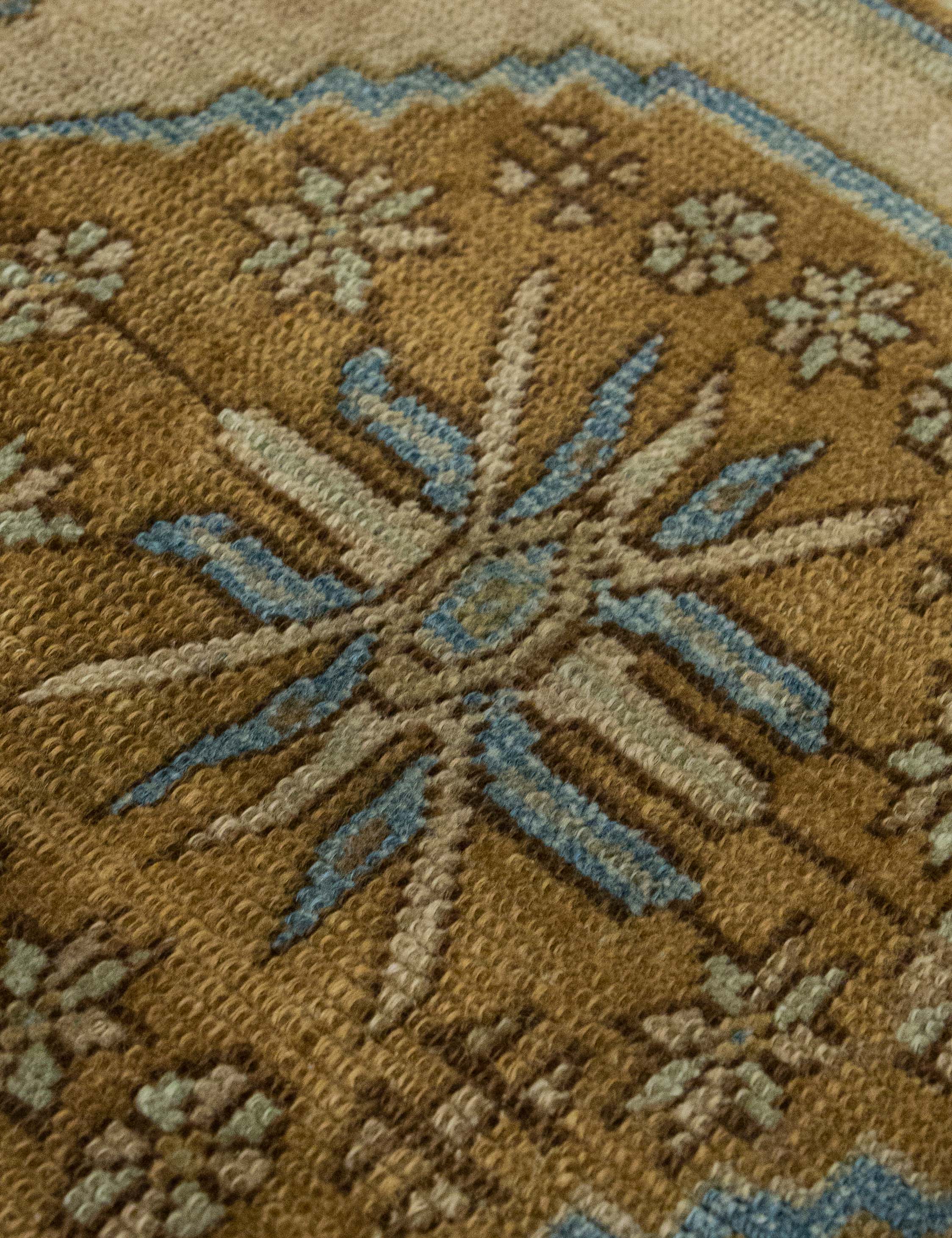 Vintage Turkish Hand-Knotted Wool Mini Rug No. 333, 1'4" x 2'9" - Image 3