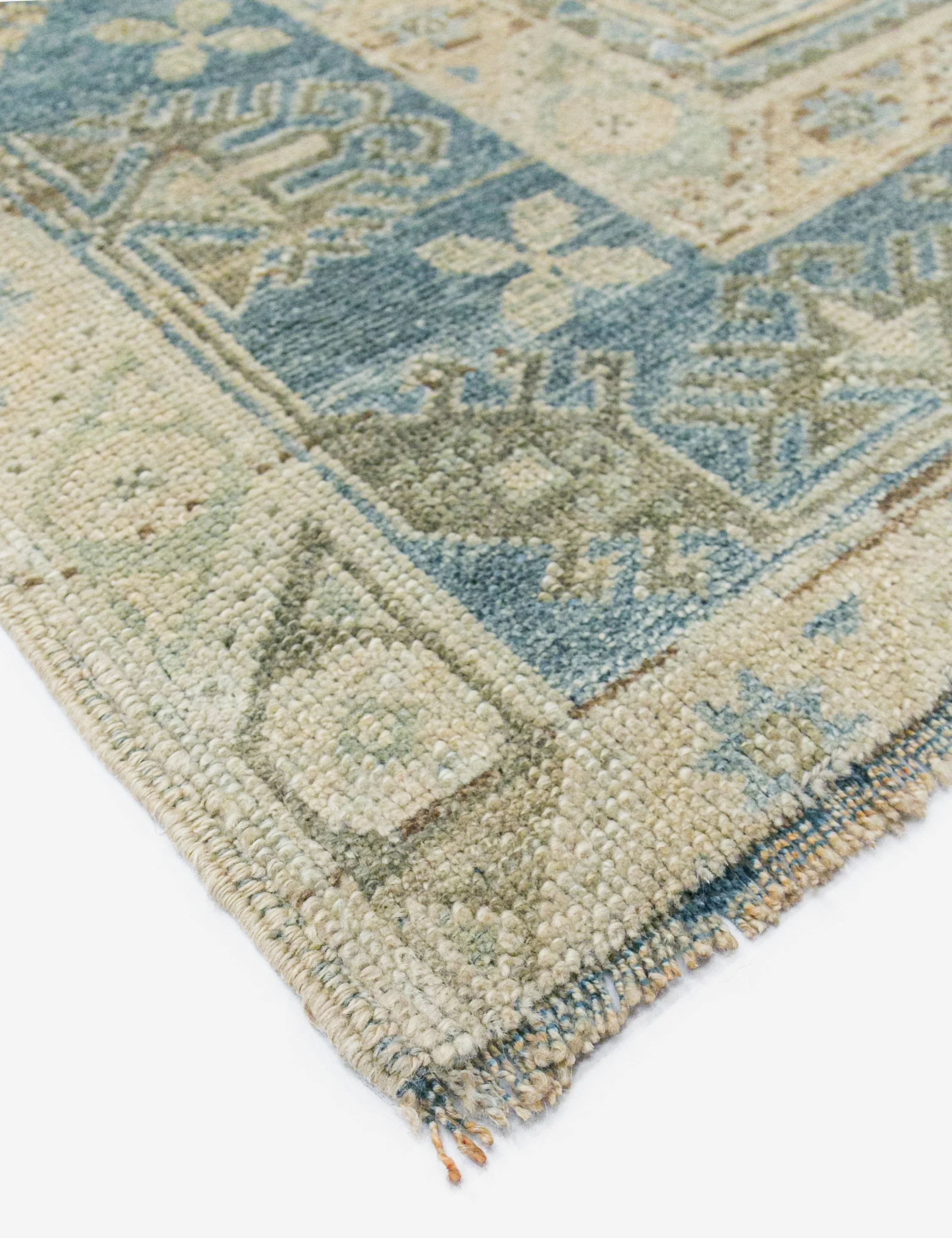 Vintage Turkish Hand-Knotted Wool Rug No. 459, 4'4" x 6'7" - Image 2