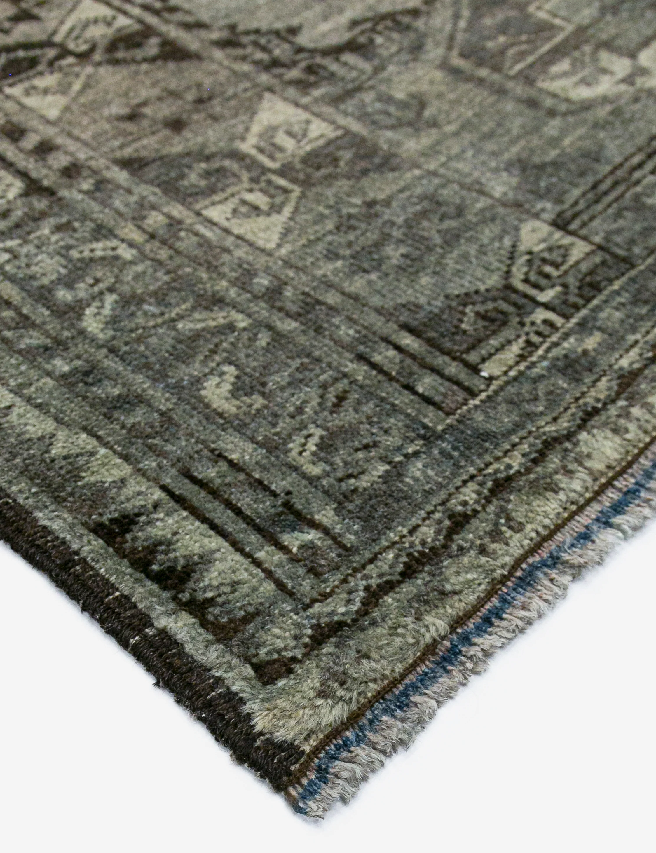 Vintage Turkish Hand-Knotted Wool Rug No. 460, 4'6" x 5'2" - Image 2