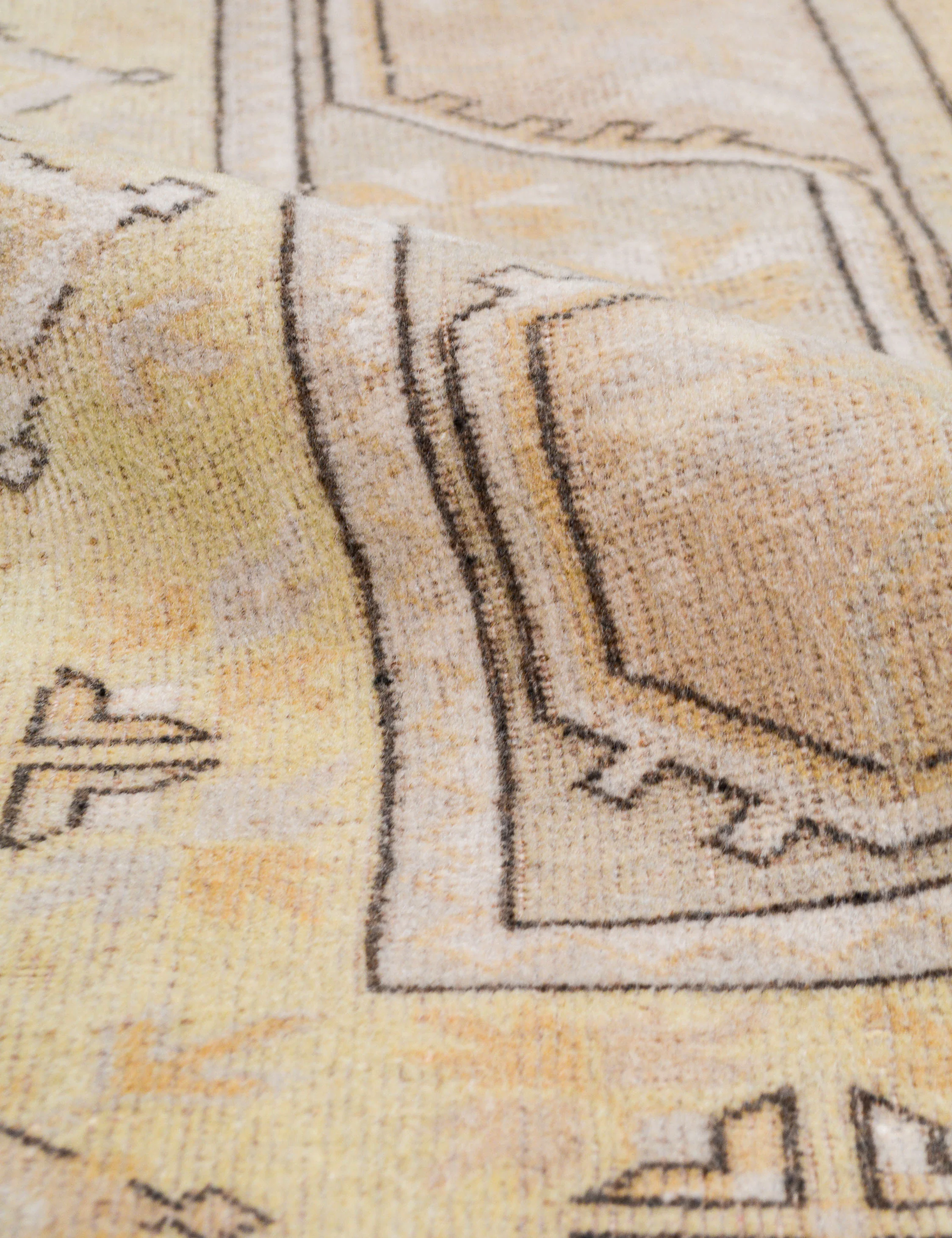 Vintage Turkish Hand-Knotted Wool Rug No. 487, 5' 1" x 7' 10" - Image 2