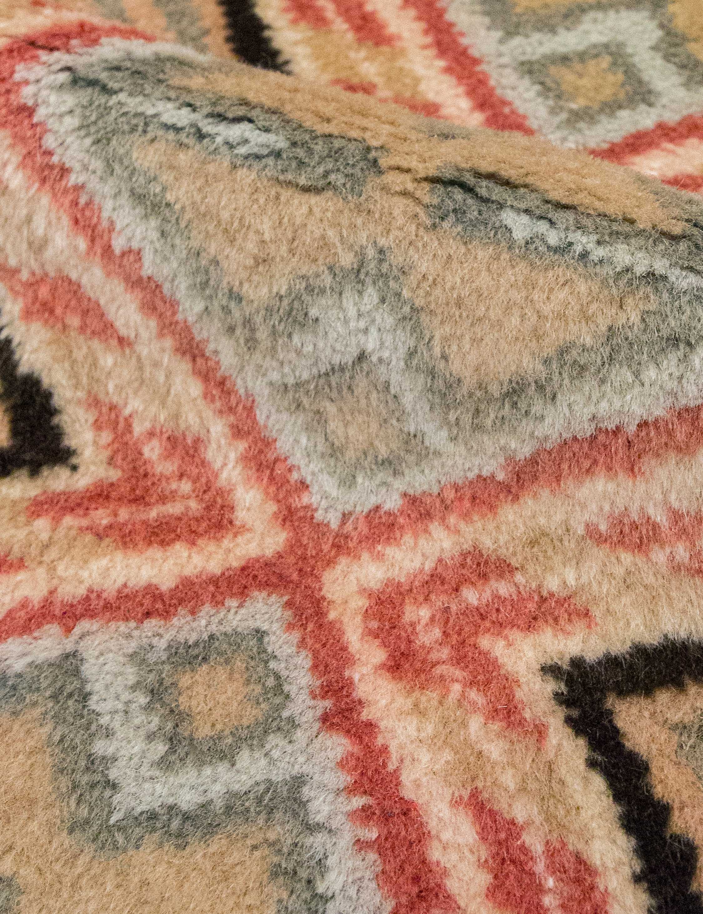 Vintage Turkish Hand-Knotted Wool Rug No. 558, 3'7" x 5'9" - Image 4