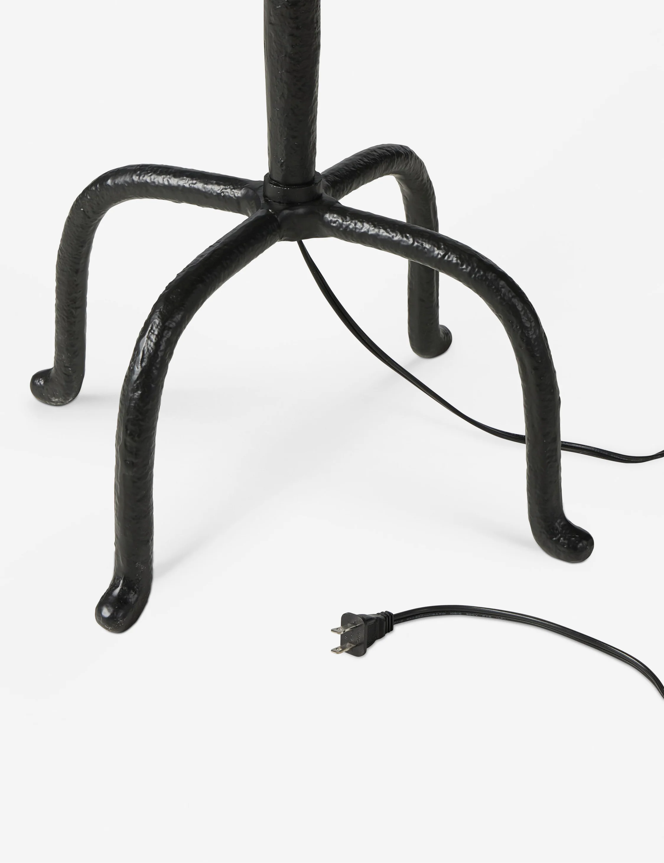 Winry Floor Lamp - Image 4